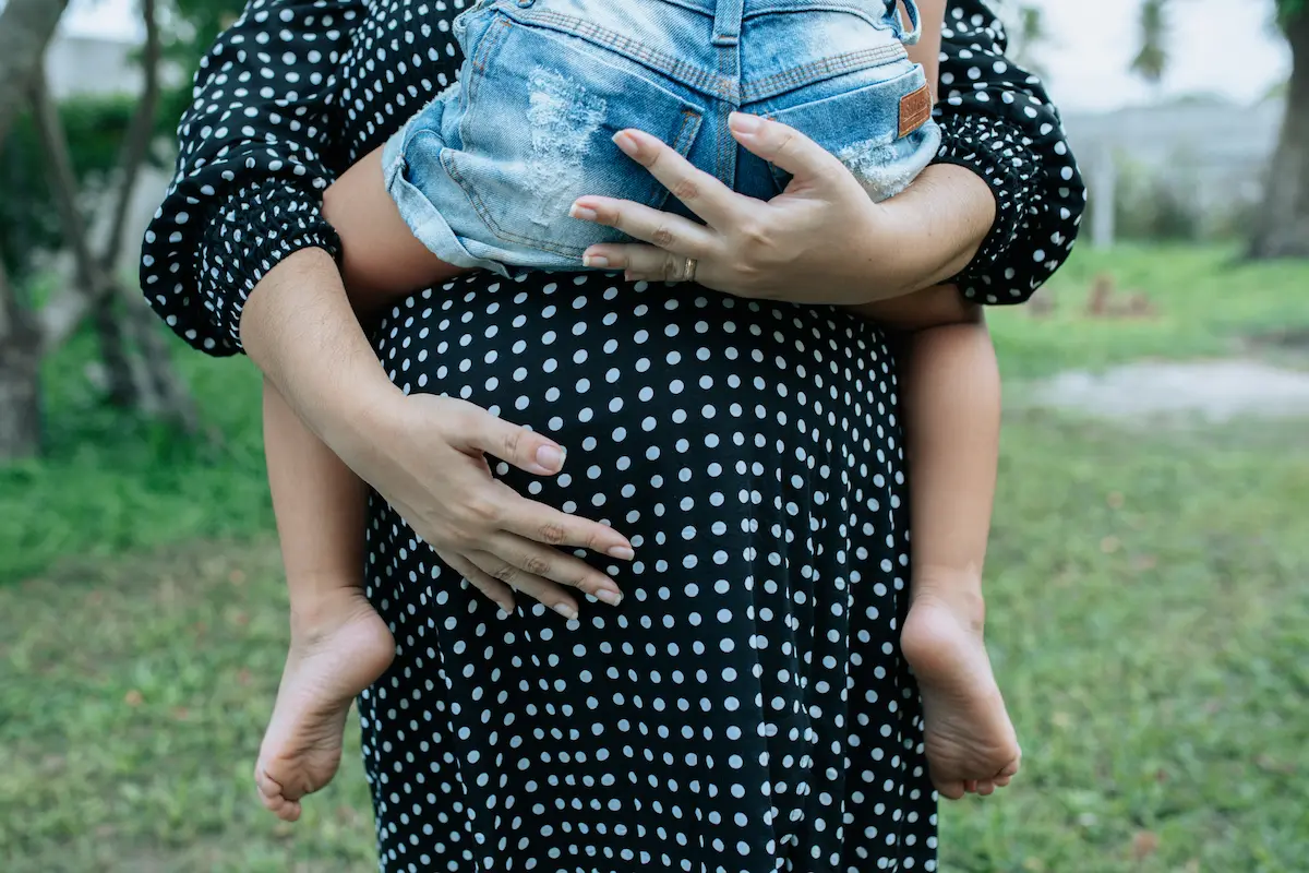 Стрибки росту та кризи розвитку: що відбувається з дитиною і як їй допомогти